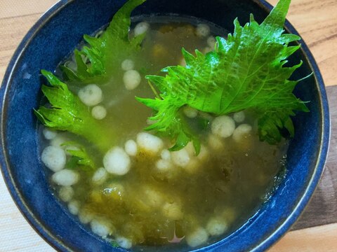 大葉天かすとろろ昆布のお味噌汁